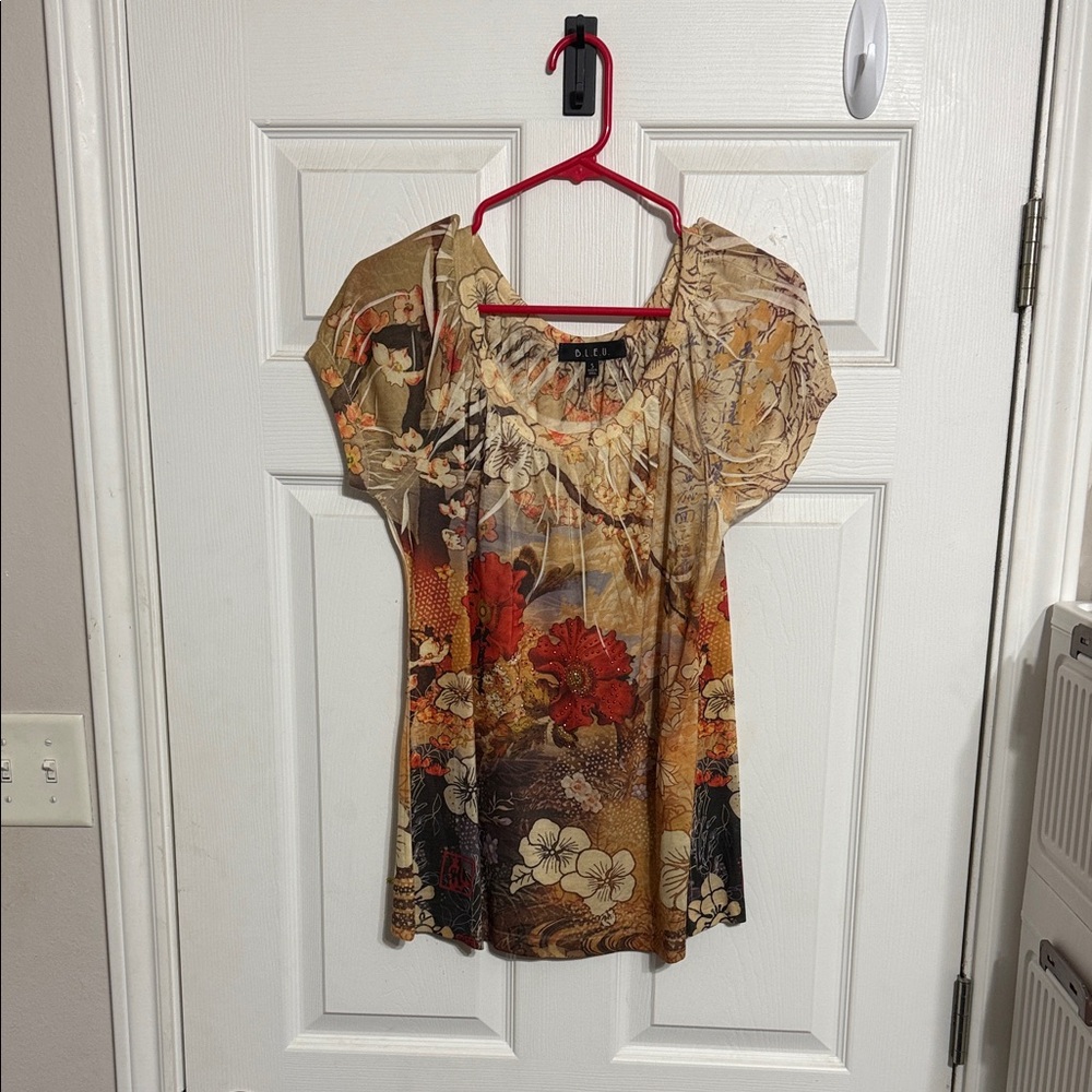 B.L.E.U. Floral Cap-Sleeve Blouse in Beige, Brown & Red